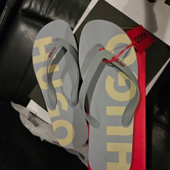 HUGO Men\'s Big Logo Print Flip Flops Slide Slippers Ice Blue Size 12/13 NWT main image 7
